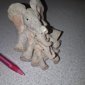 TUSKERS - 'Family Tree' Three Graduated Elephants